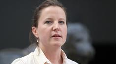 O budoucnosti vlády bude jednat Karolína Peake s premiérem Nečasem