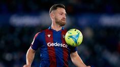 Fotbalové hvězdě vykradli dům. Zatímco spala, lupiči si odnesli přes 20 milionů