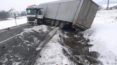 Tragická nehoda u Podsedic: Dva lidé zemřeli, další tři jsou v nemocnici