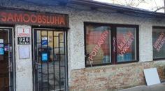 Samoobsluhu v Brně museli okamžitě zavřít. Myší trus byl i v pečivu