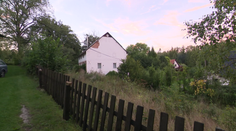 Nadávky, dělobuchy, výhrůžky zabitím. Agresivnímu sousedovi hrozí vězení