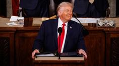 Trumpův projev vzbudil silné emoce. Jednoho poslance vyvedli ze sálu