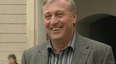 Část ODS se zlobí na svého šéfa kvůli podpisu smlouvy