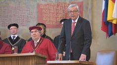Juncker v Praze: Žertoval i káral. Česko to slízlo za 12 uprchlíků