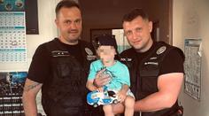 Po slovenském městě bloudil nahý tříletý chlapeček. Matka byla opilá