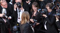Paparazzi nachytal Brada Pitta s cizí ženou, teď ho našli s prostřelenou hlavou