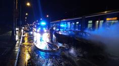 Požár auta komplikoval v Praze dopravu v ranní špičce