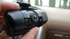KAMERA V AUTĚ: Je legální? Můžeme záběry použít jako důkaz u nehody? RADY ODBORNÍKA