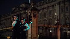 Útok před sídlem britské královny! Muž s mačetou zranil policisty