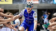 Skvělá zpráva! Zraněný cyklista Vakoč je po úspěšné operaci