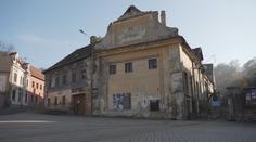 Podnikatel vrátil městu pivovar. Radnice chce chátrající budovu opravit