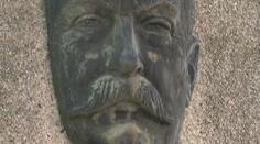 Čestní občané: Stalin, Hitler. Kde?