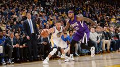 Curry válel proti Kings, LeBron James překonal další legendu