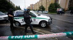 V Bratislavě honili STŘELCE S PISTOLÍ! Pálil po POLICISTECH!