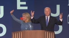 Sjezd Demokratické strany v Chicagu: Harrisovou podpořil Biden i Clintonová