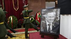 Bělorusko se rozloučilo se svým nejvyšším diplomatem, na pohřeb přišel i prezident Lukašenko