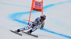 Ledecké nevyšel začátek sjezdu. Pak umístění v elitní desítce zachránila
