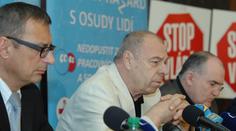 Odbory: Vláda je nevkusná, musí padnout! Pokud ne, ještě přitvrdíme