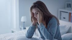 Většinu Čechů trápí pravidelné vyčerpání. Může za to práce i příliš sportu