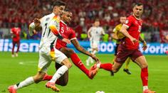 Němci uhráli bod a vyhráli skupinu. Maďaři jsou blízko, rozhodli v nastavení