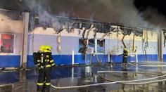 V Bohušovicích hořel sklad pyrotechniky. Hasiči vyhlásili třetí stupeň poplachu