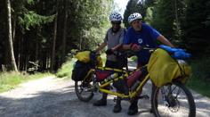 Na trať extrémního závodu vyrazil tandem se slepým závodníkem!