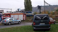 U Šatova srazil vlak mladou dívku. Vyskočila z křoví a nechala se přejet