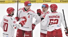 Třinec zrušil domácí kletbu. Proti Mountfieldu si vybojoval mečbol