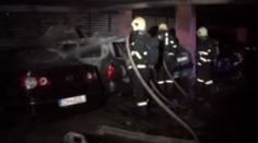 Zábavní centrum Babylon zachvátil požár. Shořelo několik aut