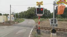 Na železničních přejezdech přibudou závory. Mají zabránit vážným nehodám
