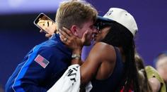 Dojemný příběh se zlatou tečkou. Paralympionik napodobil svou manželku