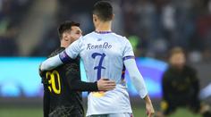 Je hezké vidět staré přátele, napsal Ronaldo ke společné fotce s Messim