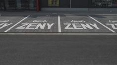 Parkovací místa vyhrazená jen pro ženy. V Havířově si vysloužila posměch i pochvalu