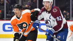 Gólové žně ve Philly: Avalanche přestříleli Flyers, padlo 12 gólů. Makar se blýskl sólem