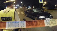 Tragická srážka! Řidič v Plzni smetl dva lidi na přechodu, mladík zemřel