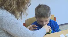 Žáci z Prahy 9 dostali plivací testy. Radnice hrozí ministerstvu žalobou