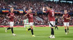 Zrozeni v černé, definováni rudou. Sparta představila nové dresy s odkazem na Arsenal