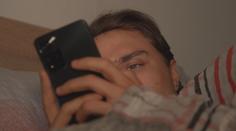 Děti v Česku málo spí. Mohou za to mobily a sociální sítě, tvrdí odborníci