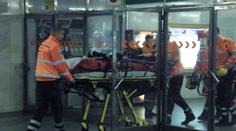 Mladík spadl do kolejiště, metro hodinu nejezdilo