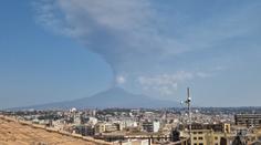 Itálii zasáhla vlna zemětřesení. Sopka Etna vybuchla