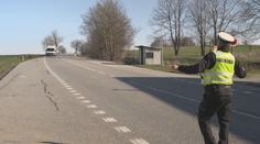 Policie po celý den měří rychlost. Na stovkách míst stojí hlídky s radary
