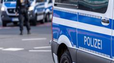 Na hranicích s Německem zadrželi Čecha. V kufru auta měl přes 20 milionů