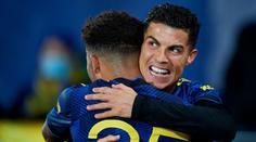 Skvělý Ronaldo opět spasil United, Lewandowski předvedl krásné nůžky