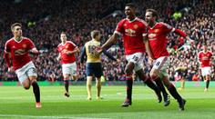 Pozor, hraje Rashford! Mladík z United vyučil i Arsenal s Čechem