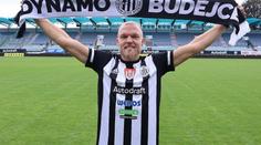 Dynamo ani nekoplo do míče a už je v osmifinále MOL Cupu!
