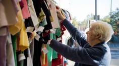 Covid zasáhl i charity. Oblečení není dost, přibylo hovorů na linky důvěry