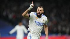 Benzema by měl vyhrát Zlatý míč, o tom není pochyb, ocenil Messi rivala z Realu