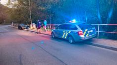 Grázl v kradeném mercedesu při honičce sejmul i policistu