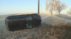 Počasí může za řadu nehod. Bouraly desítky aut, jeden člověk zemřel