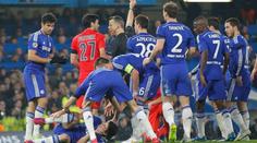 Červená pro Zlatana? Byli jak banda děcek, dobíral si Chelsea